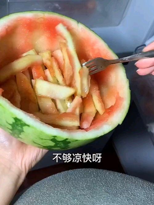 吃瓜先吃皮拆快递,吃瓜先吃瓜皮，揭秘网购新潮流