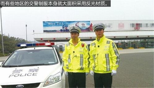 吃瓜群众被撞飞,现场惊心动魄！