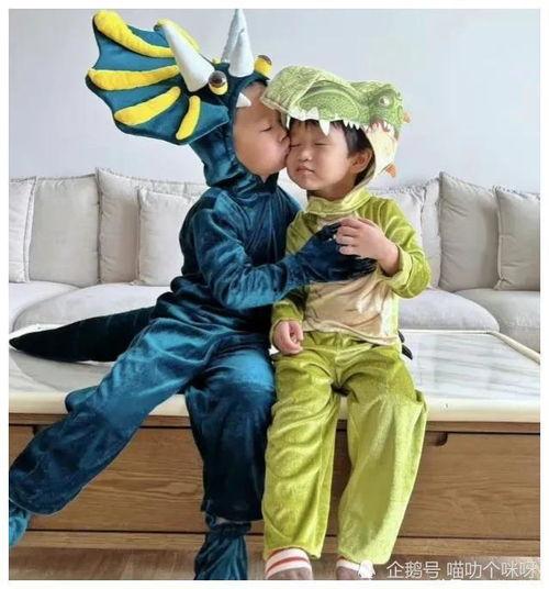 姐弟头像吃瓜图片,揭秘网络红人背后的故事